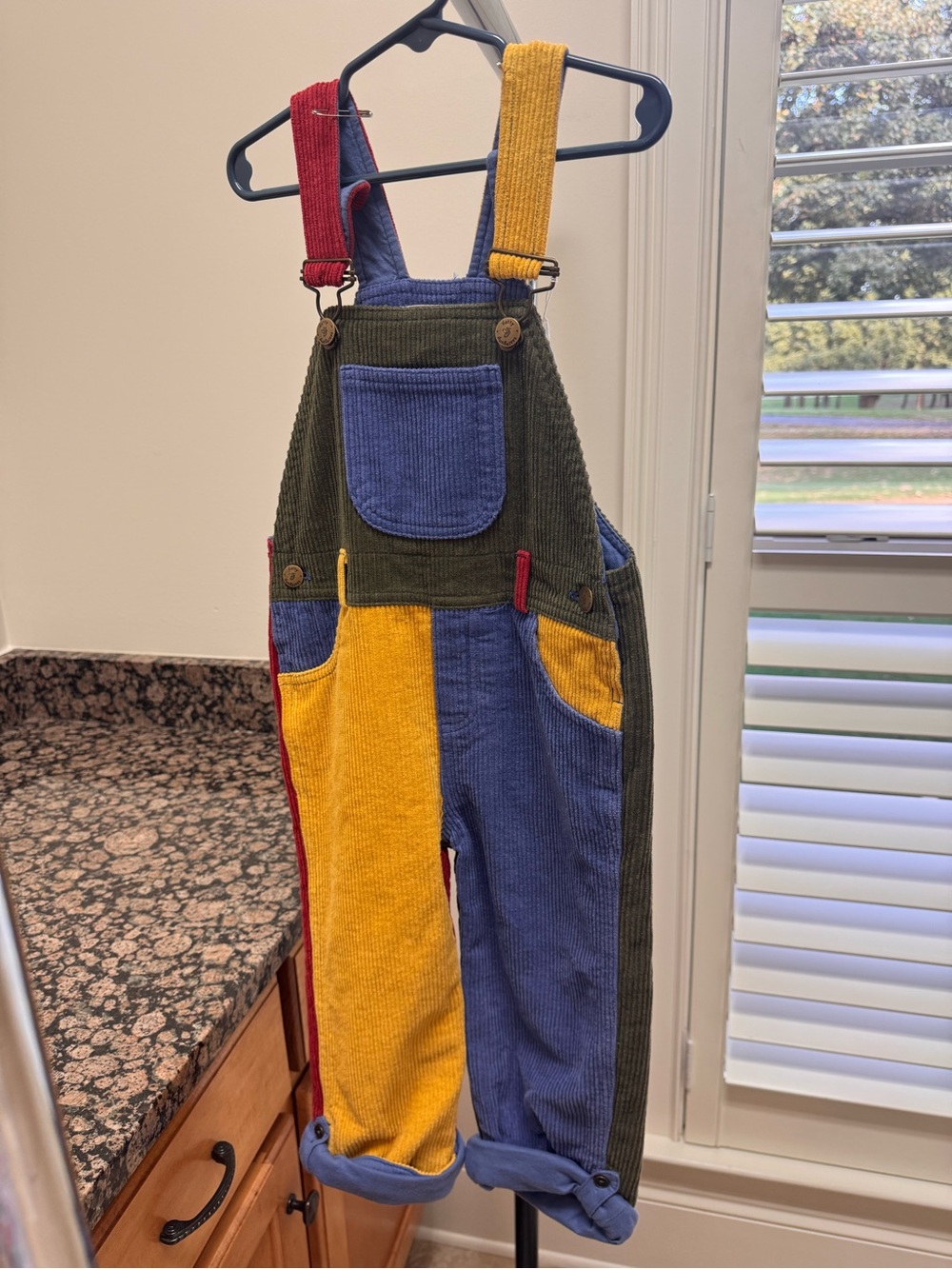 Unisex multicolor overall by dotty dungarees. Size 3-4y.
